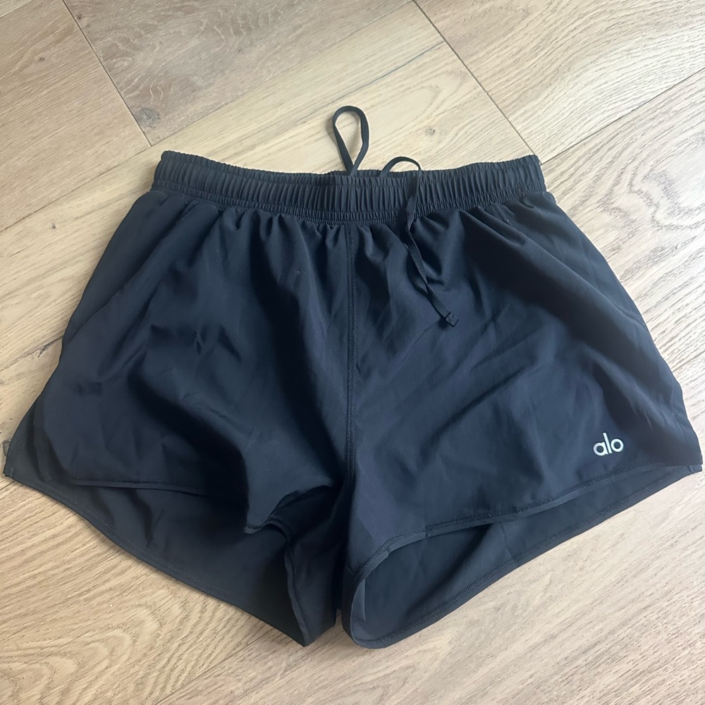 ALO Yoga Stride Shorts